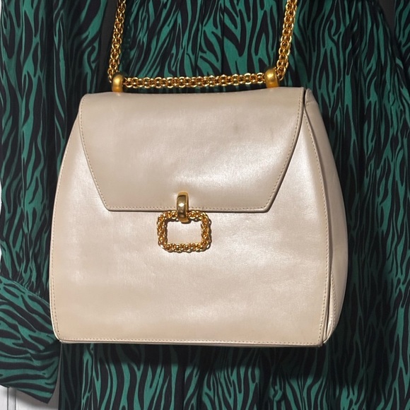 Paloma Picasso vintage Dead stock gold plated cream leathered shoulder bag - Picture 5 of 16